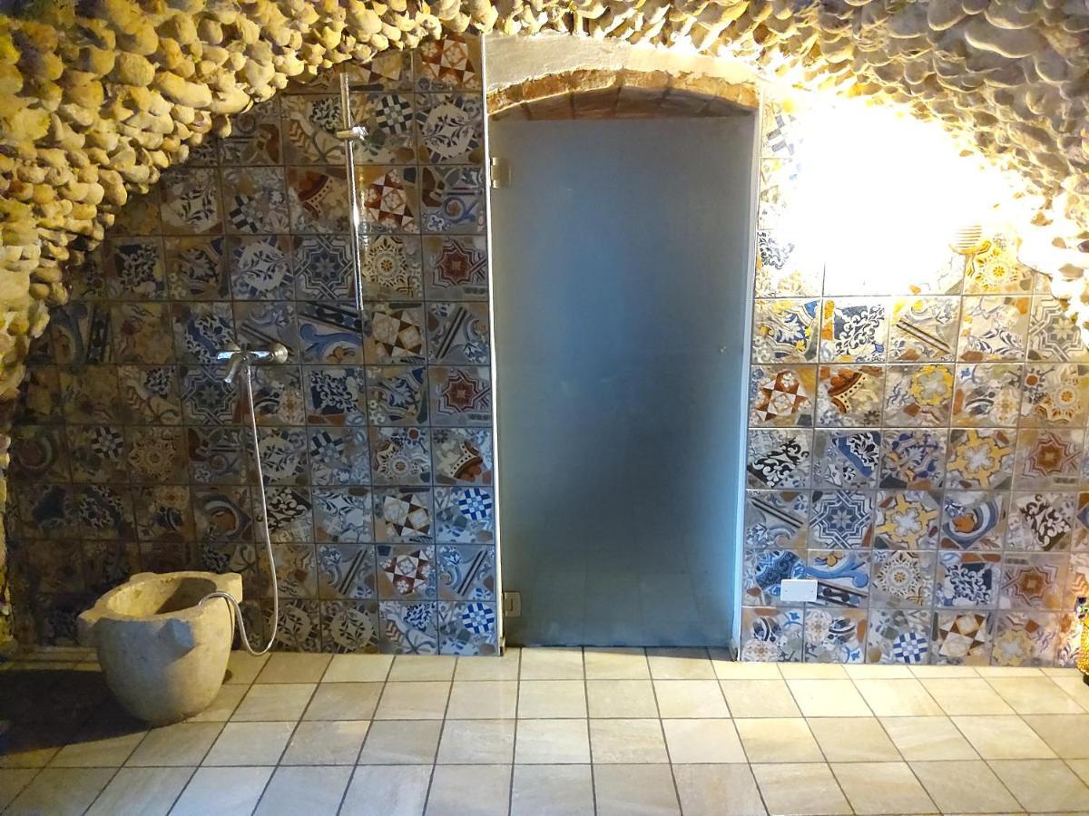 Antica Villa Cuneo- Guest House - "B&B E Non Un Hotel A Cuneo" Buitenkant foto