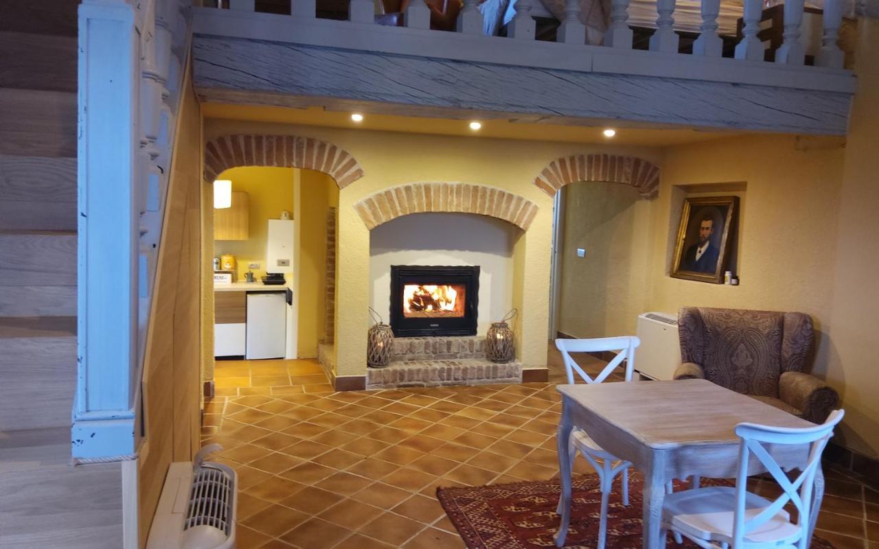 Antica Villa Cuneo- Guest House - "B&B E Non Un Hotel A Cuneo" Buitenkant foto