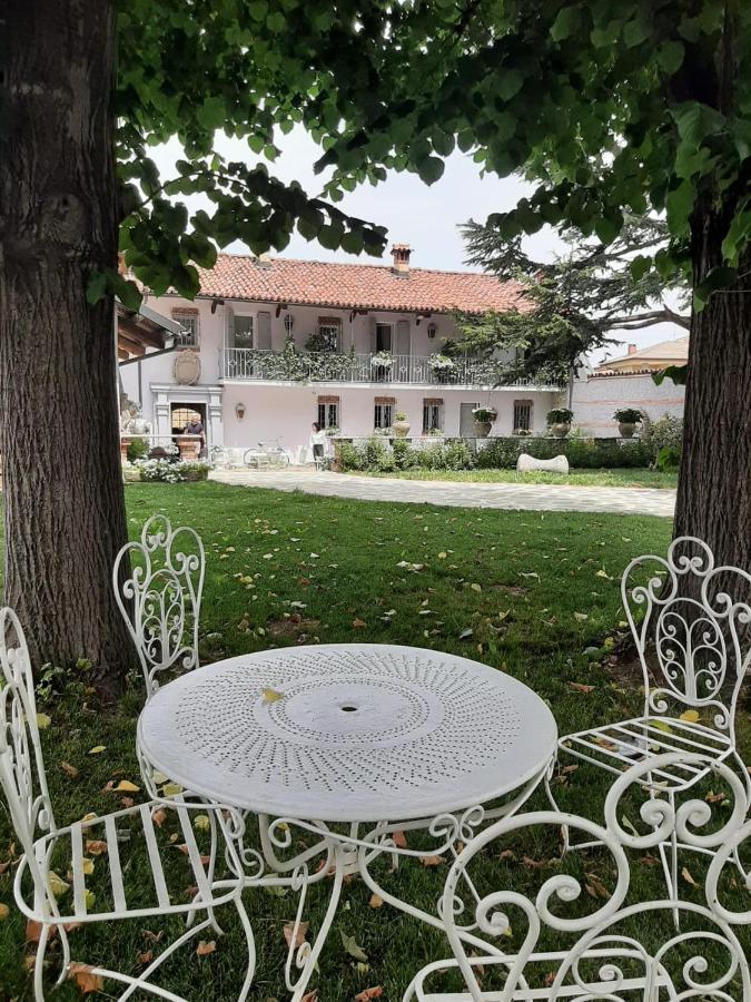 Antica Villa Cuneo- Guest House - "B&B E Non Un Hotel A Cuneo" Buitenkant foto