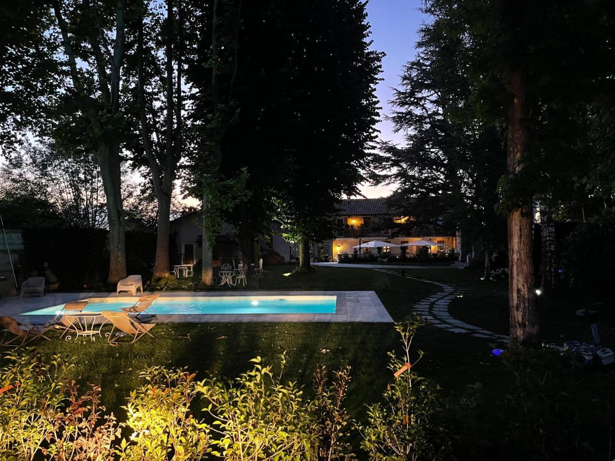 Antica Villa Cuneo- Guest House - "B&B E Non Un Hotel A Cuneo" Buitenkant foto