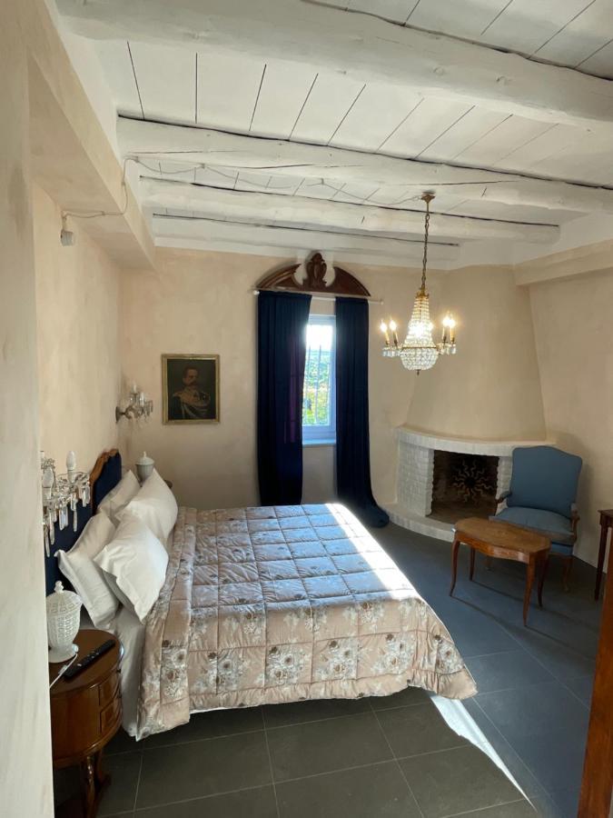 Antica Villa Cuneo- Guest House - "B&B E Non Un Hotel A Cuneo" Buitenkant foto