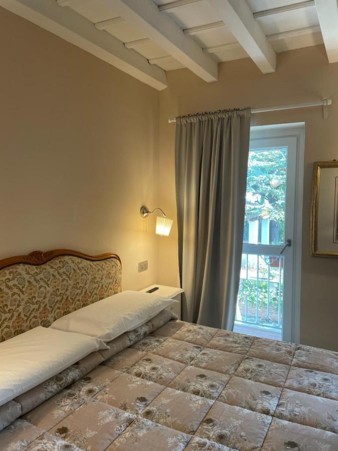 Antica Villa Cuneo- Guest House - "B&B E Non Un Hotel A Cuneo" Buitenkant foto