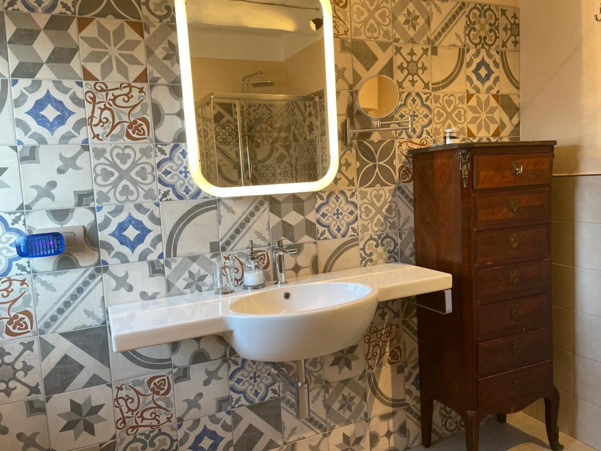 Antica Villa Cuneo- Guest House - "B&B E Non Un Hotel A Cuneo" Buitenkant foto