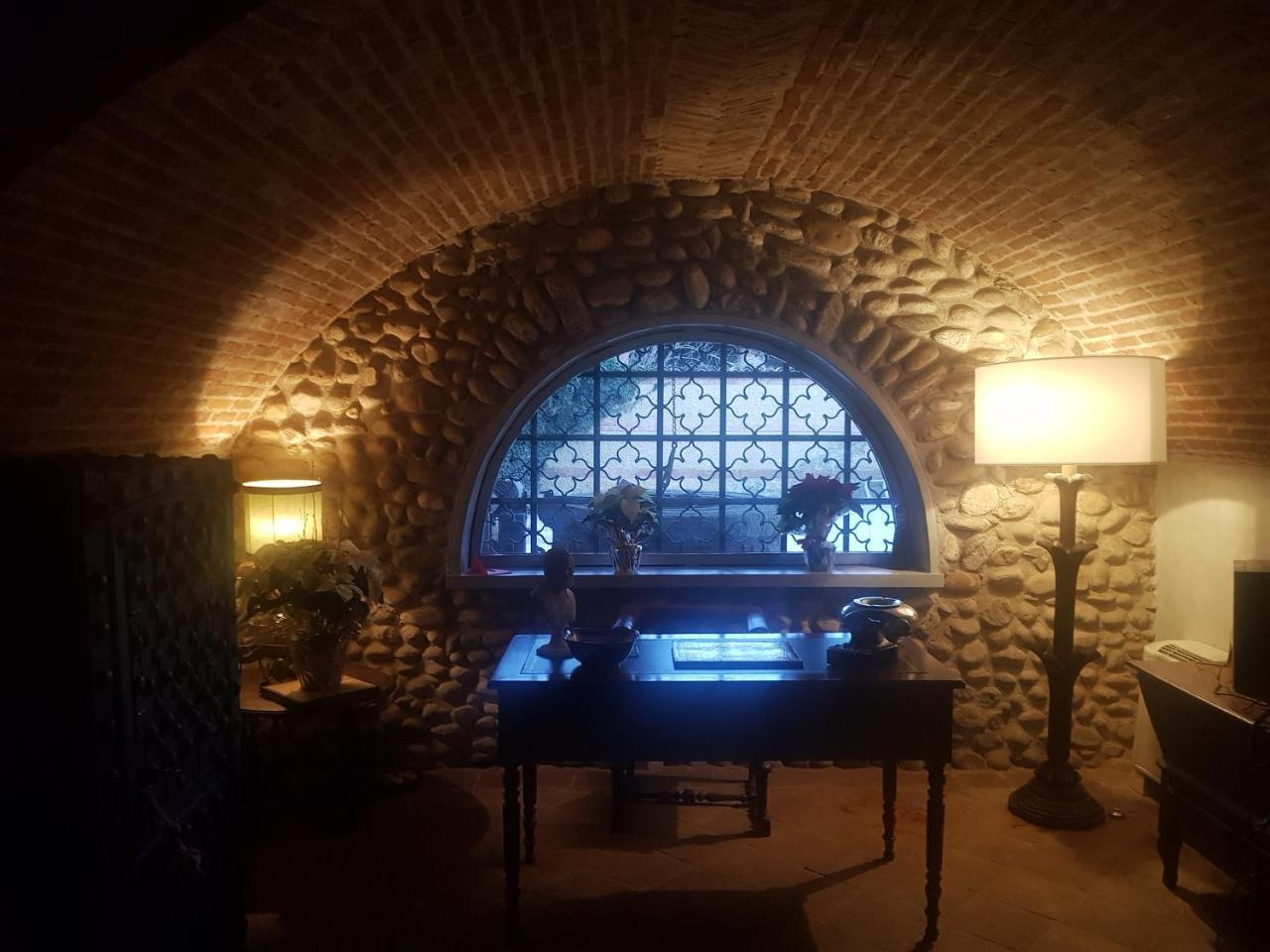 Antica Villa Cuneo- Guest House - "B&B E Non Un Hotel A Cuneo" Buitenkant foto