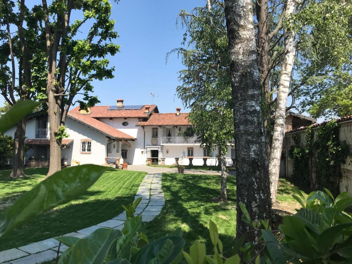 Antica Villa Cuneo- Guest House - "B&B E Non Un Hotel A Cuneo" Buitenkant foto